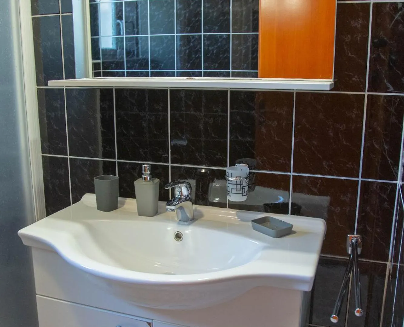 Apartments Mirakul Lopar 0*,  Croazia