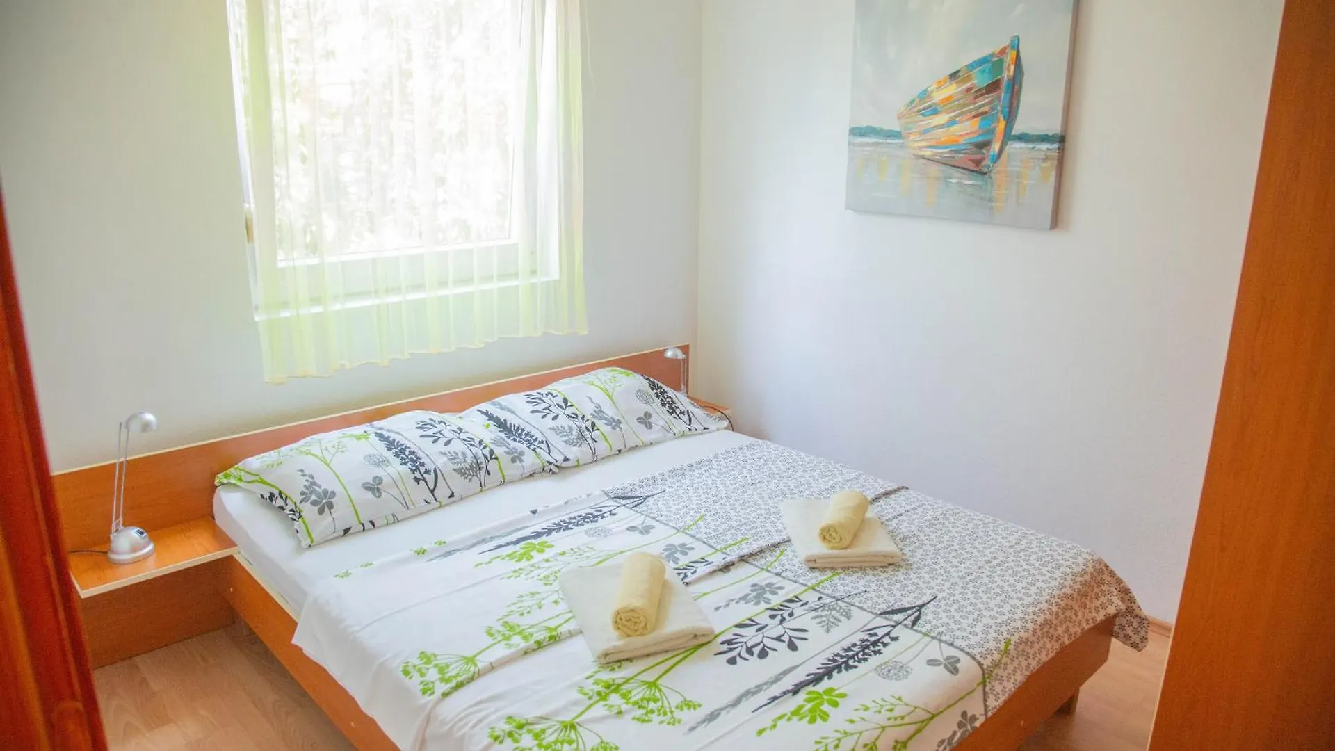 Apartments Mirakul Lopar