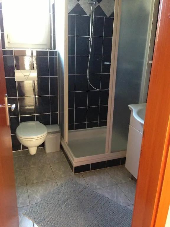 Apartments Mirakul Lopar