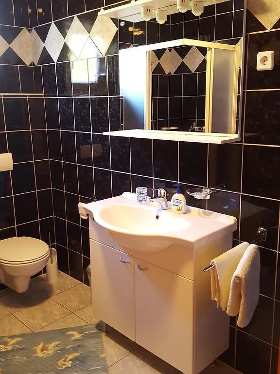 Apartments Mirakul Lopar