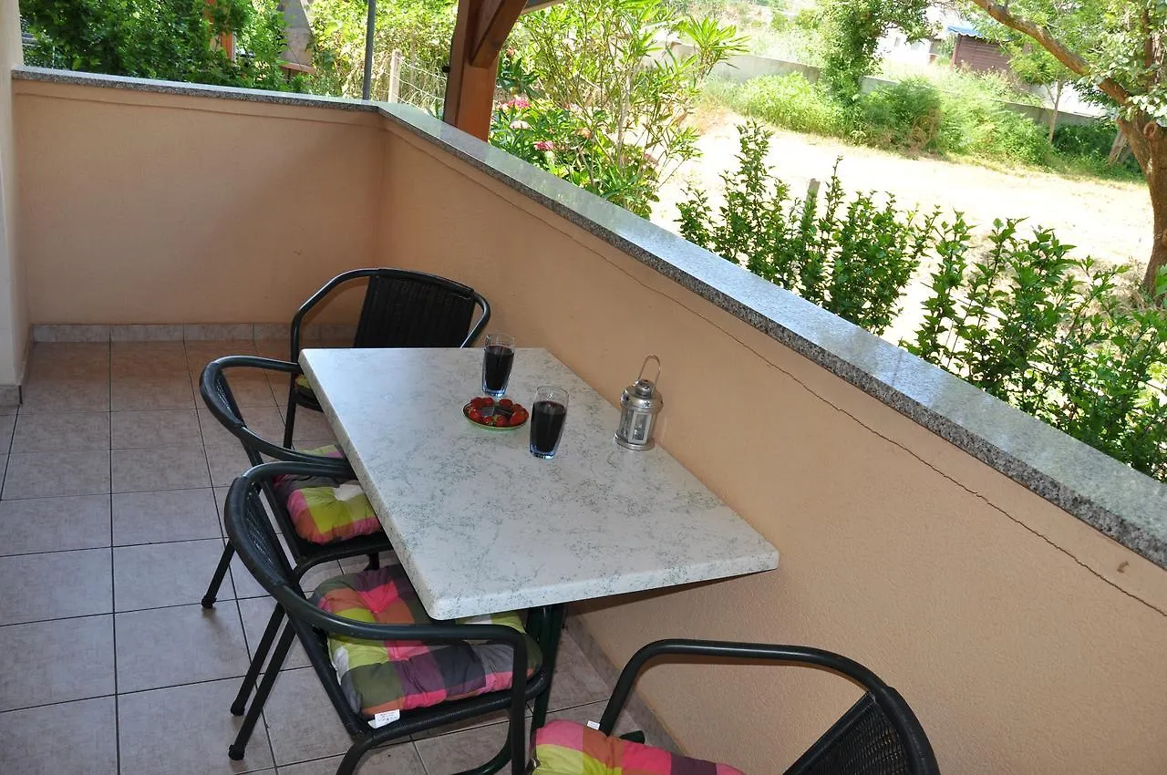 Apartments Mirakul Lopar Croazia